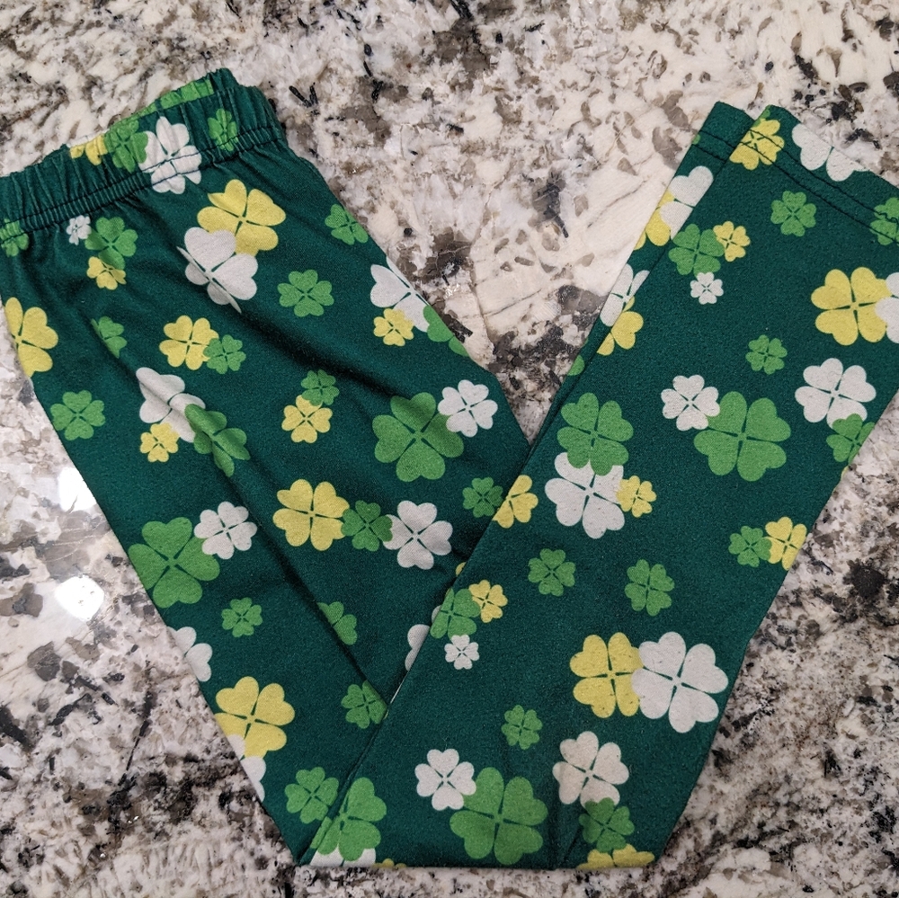 Size 6 four leaf clover pants